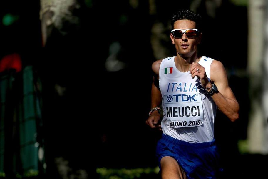 Ottavo l&#39; italiano Daniele Meucci, campione europeo, ritardato da un problema di stomaco che l&#39;ha costretto a fermarsi brevemente al 32esimo km (Getty Images)